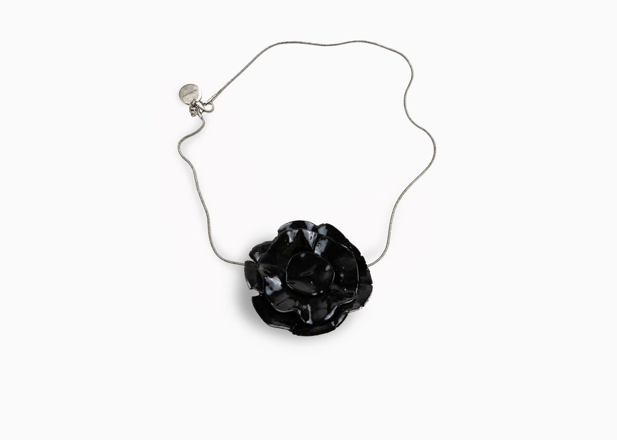 Wardi collar negro