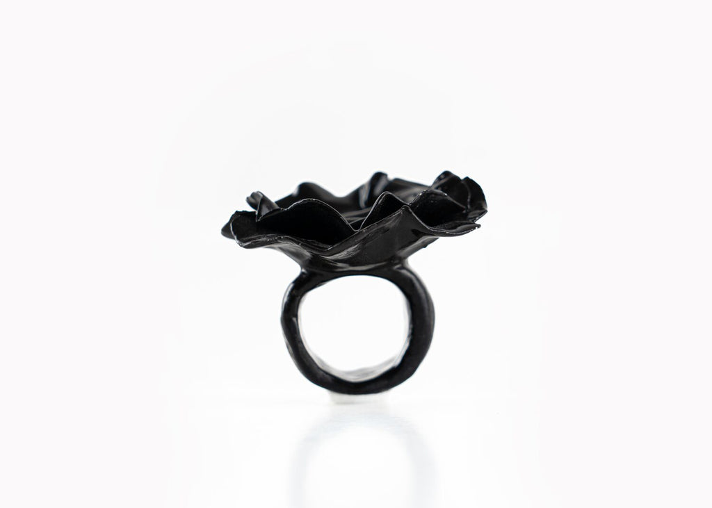 Wardi anillo negro