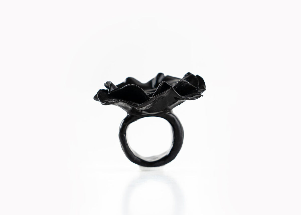 Wardi anillo negro