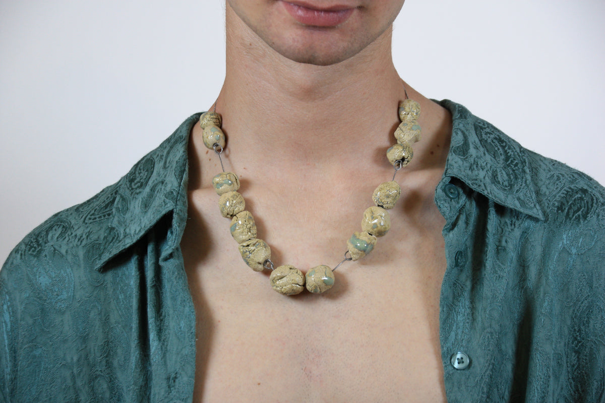 Collar Old